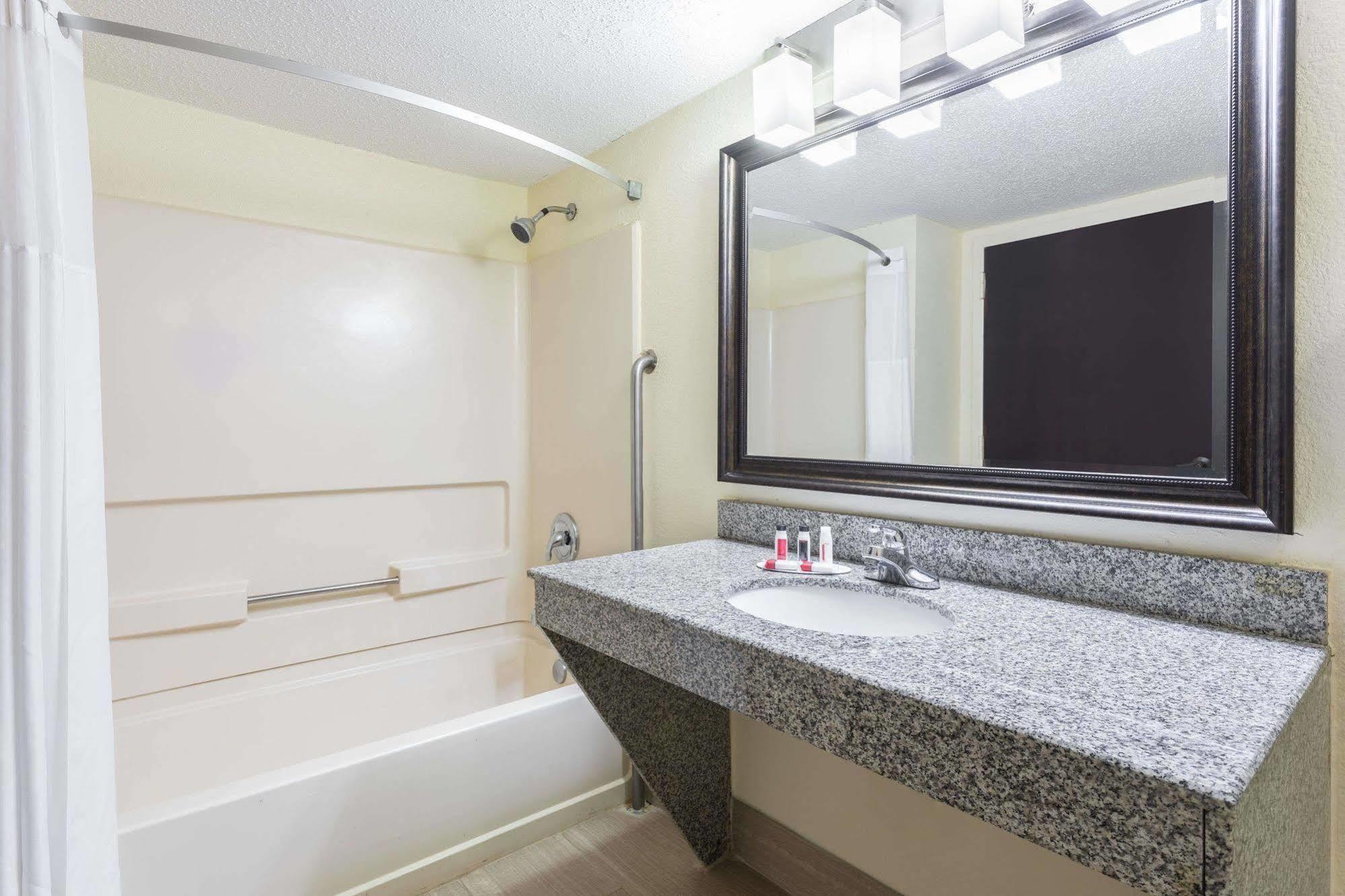 Days Inn By Wyndham Newberry South Carolina Luaran gambar